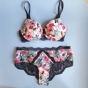 NWOT Victoria's Secret Pink and Black Floral Bra and 4 Panties Set